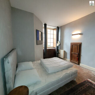  Appartement à louer 4 pièces 106 m²