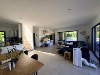  Maison à louer 5 pièces 128 m²