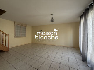  Appartement à louer 4 pièces 87 m²
