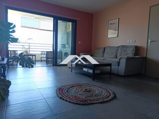  Appartement à louer 3 pièces 75 m²