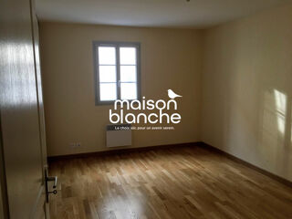  Appartement à louer 3 pièces 75 m²