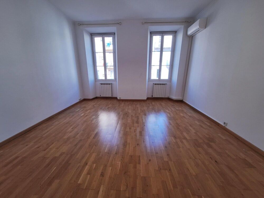 Location Appartement Vaste 4 pièces dans l hyper centre Nice