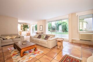  Maison  louer 7 pices 215 m