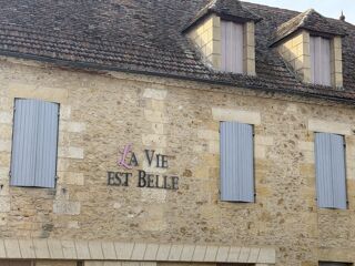  Maison à vendre 15 + pièces 750 m²