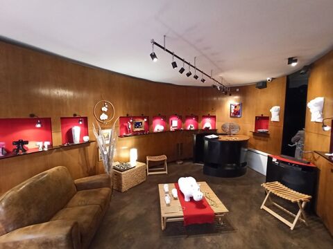 LOC. LOCAL TYPE 'BOUTIQUE' LIMOGES 800 87000 Limoges