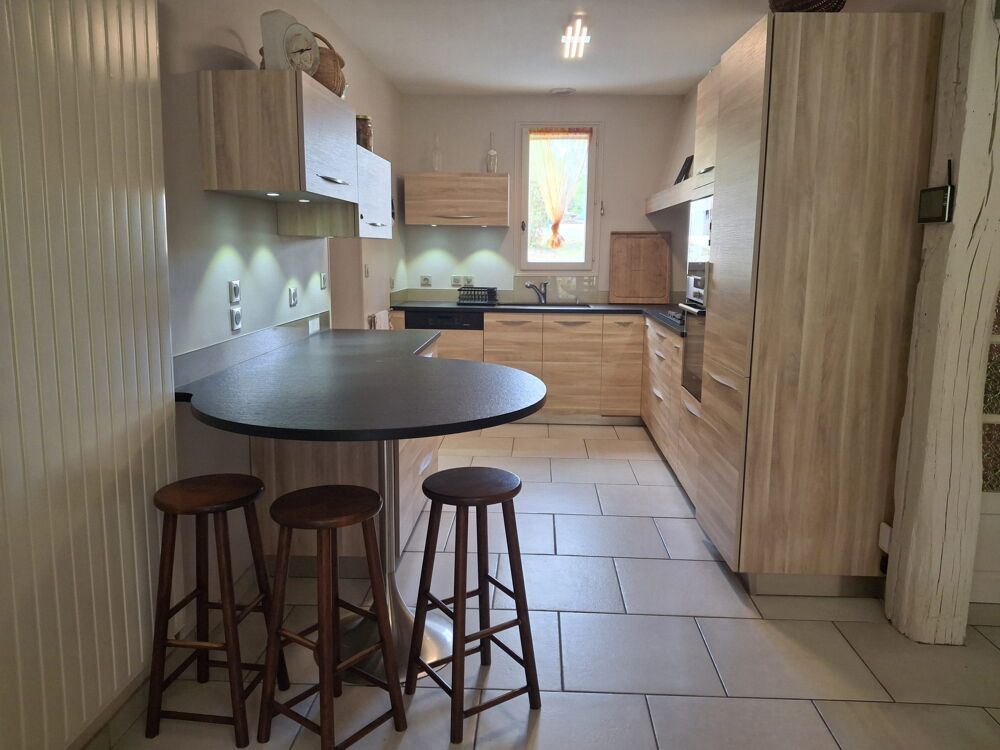 Vente Maison Maison 6 chambres avec piscine et dépendances Issigeac