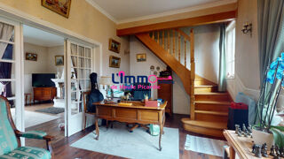  Maison à vendre 10 pièces 323 m²