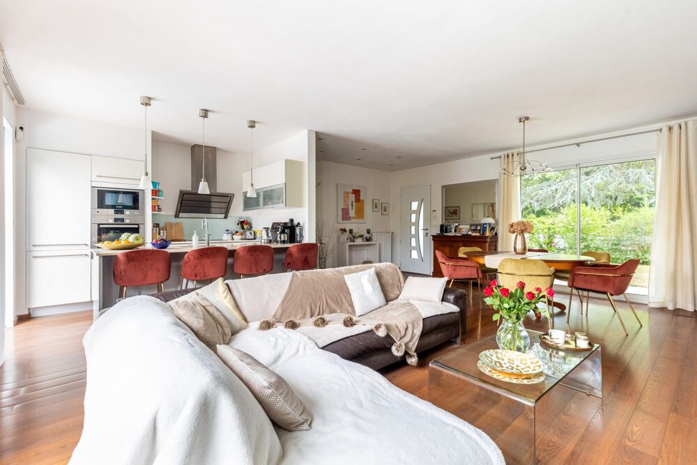 Vente Maison Camblanes-et-Meynac – Maison de plain-pied 125 m² avec piscin Camblanes-et-meynac