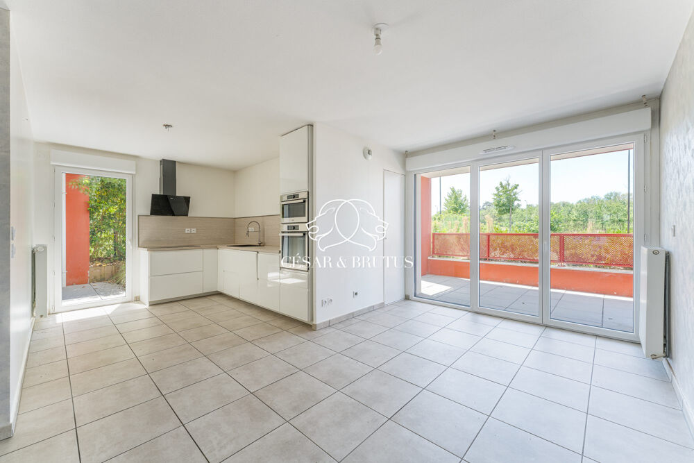 Rare à Meyzieu - T4 récent avec jardin privatif et 3 terrasses