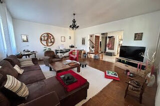  Maison à vendre 8 pièces 238 m²
