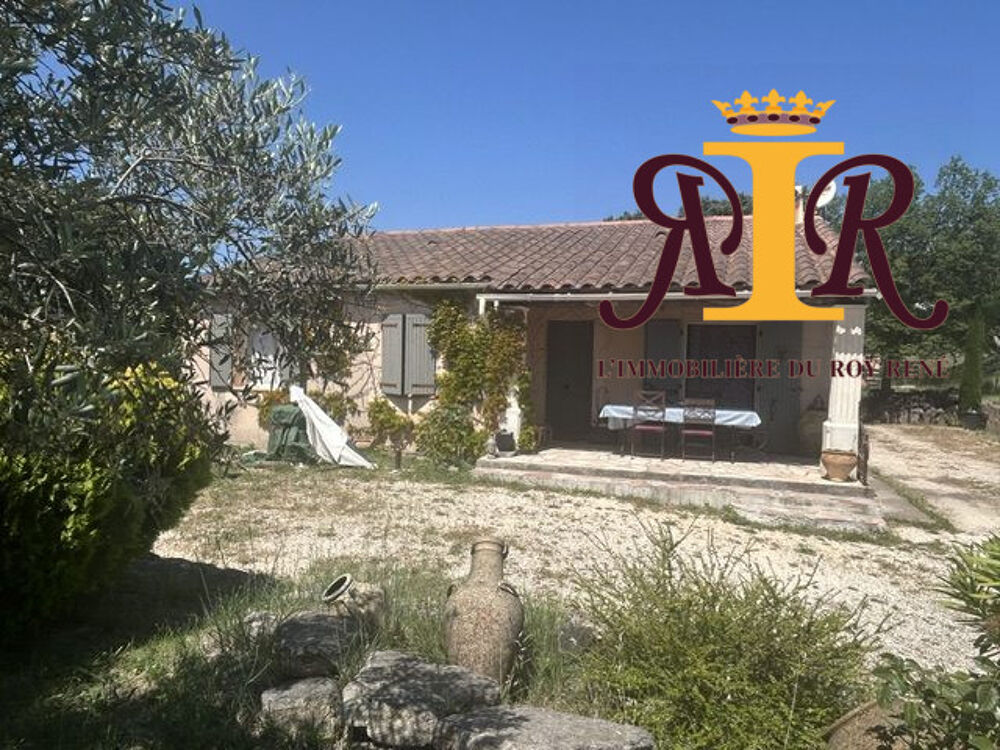 Villa de plais-pieds avec vue, beau terrain et piscine