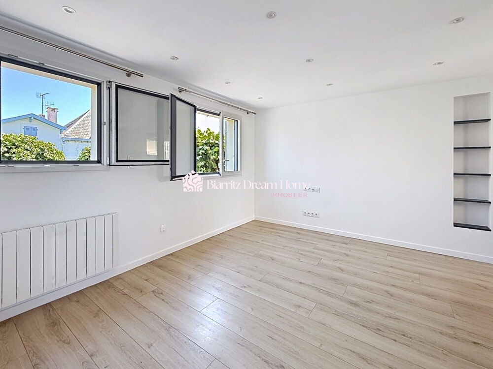 Appartement rénové au coeur de Biarritz