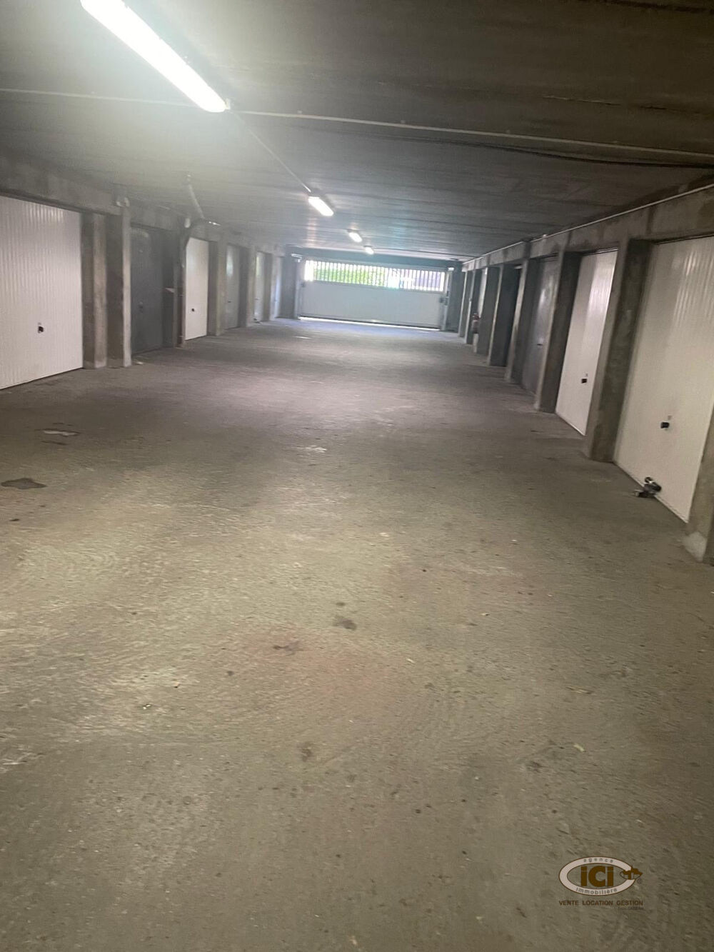 Vente Parking/Garage Garage en sous-sol avec raccordement électrique Annemasse