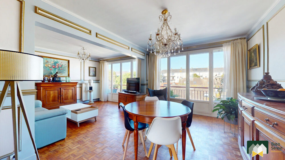 Appartement de charme - 5 pièces / 3 chambres avec balcons, gar