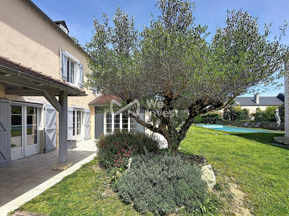 Pardies, maison 5 pièce(s) de 215 m2 avec sa piscine et ses d?