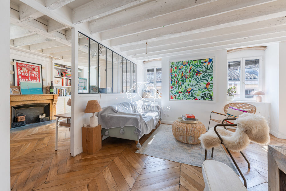 LYON 01 - Appartement T6 de 163 m² au dernier étage