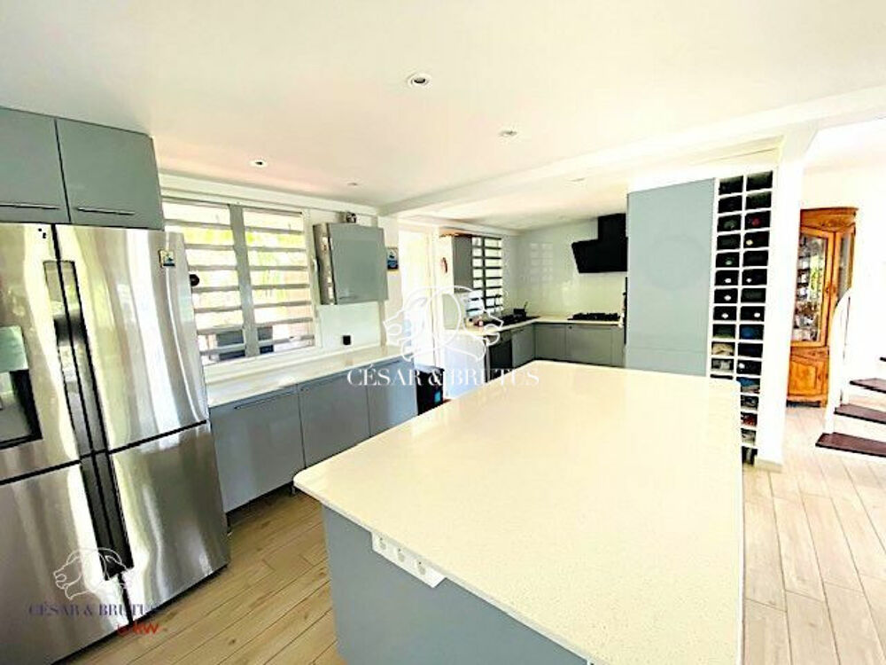 � vendre  Maison Les Trois-�lets (97229)