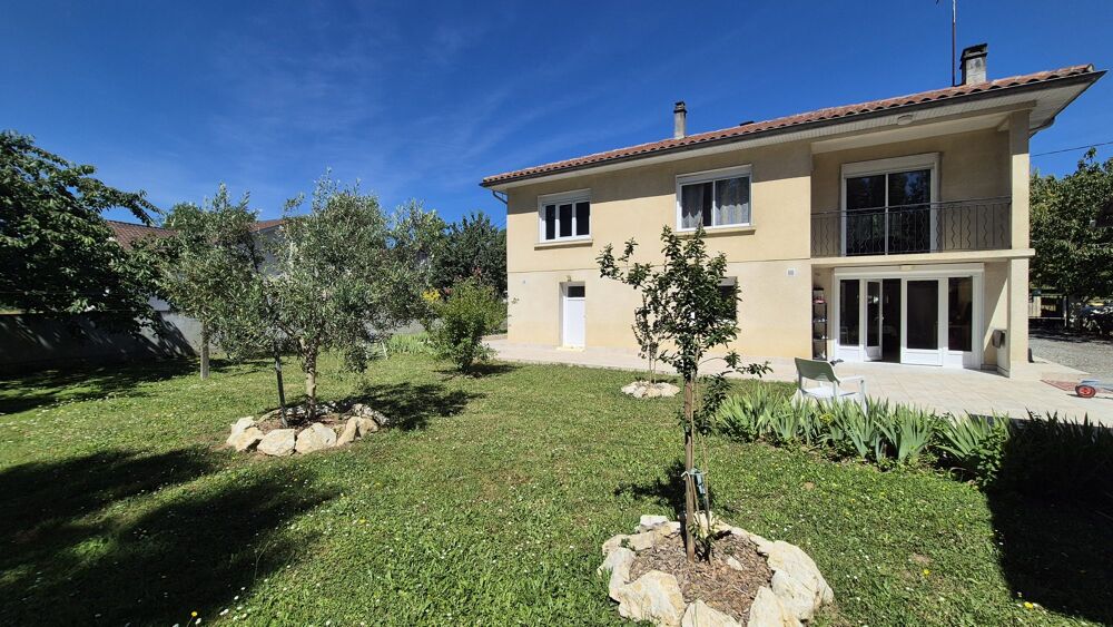 Maison individuelle 6 pièces à proximité du centre ville d'Ea