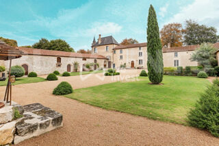  Maison � vendre 15 + pi�ces 530 m�