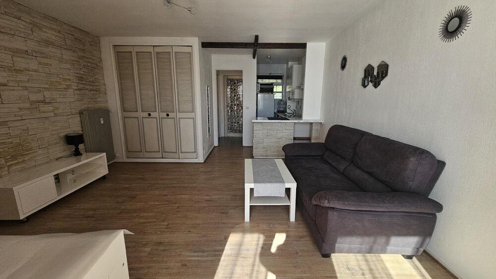 Location Appartement Appartement meublé avec loggia proche plages Saint-laurent-du-var