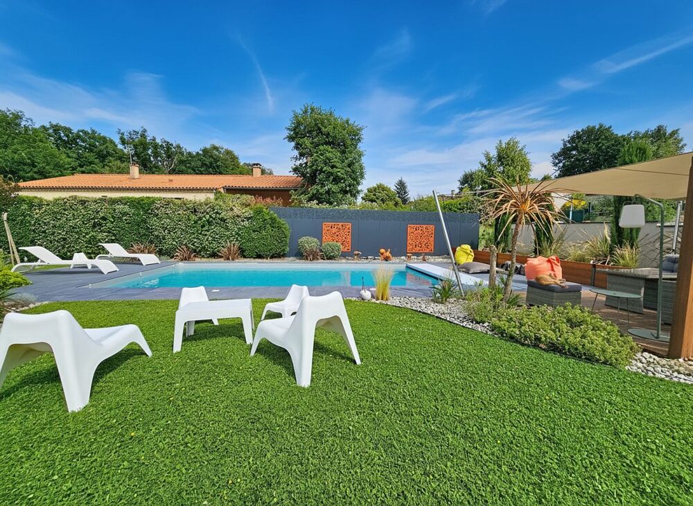 QUINT FONSEGRIVES Villa avec piscine