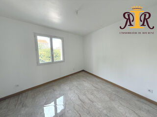  Maison 4 pi�ces 91 m� Salon-de-provence