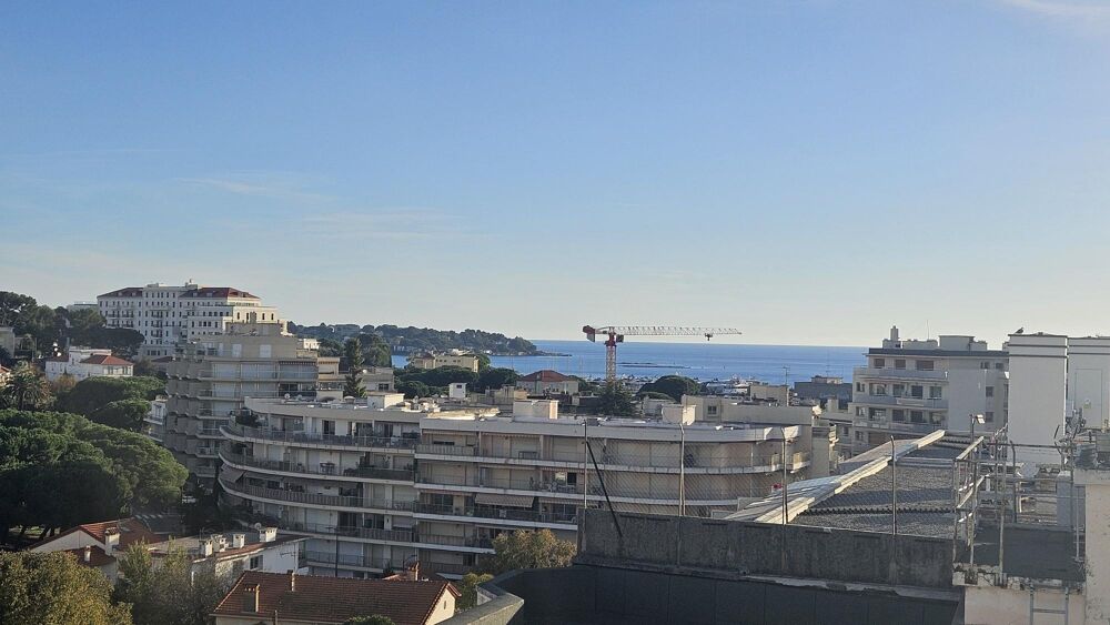 � vendre  Appartement Antibes (06600)