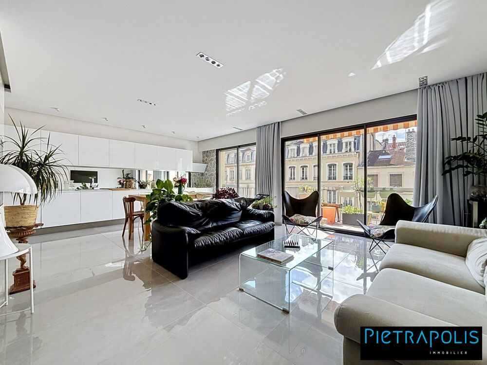 T4 de 100 m² env, etage élevé, balcons, cave en sous-sol, pos