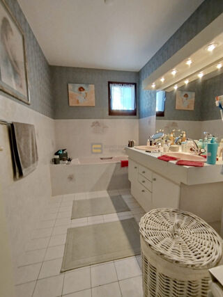  Appartement � vendre 3 pi�ces 85 m�