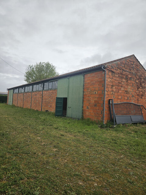   Location – Entrepôt – Saint-Porchaire (17) 