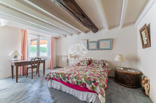  Maison  vendre 9 pices 285 m