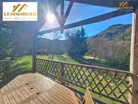   Maison avec terrain, piscine, garage, atelier et entrep�t comme Maison - 6 pi�ce(s) - 169 m�