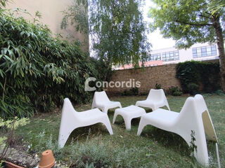  Appartement à louer 6 pièces 127 m²