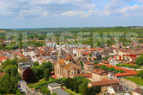 &Agrave; VENDRE - MURS COMMERCIAUX 65 m&sup2; - COULOMMIERS 152000 77120 Coulommiers