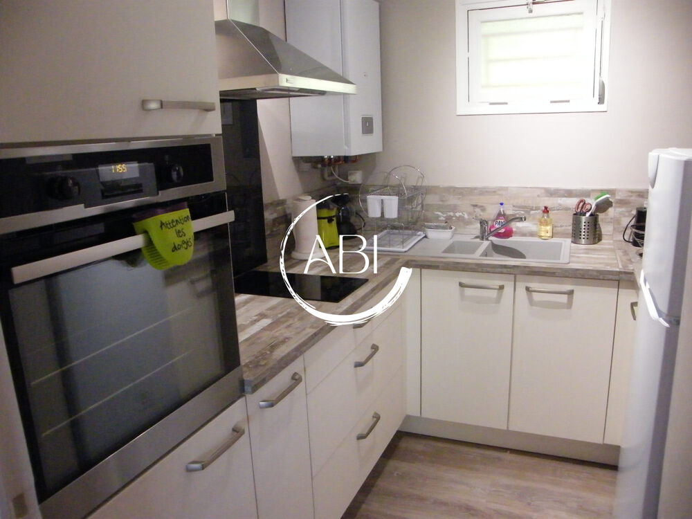 Appartement T2 rénové avec balcon Sud et parking à proximité