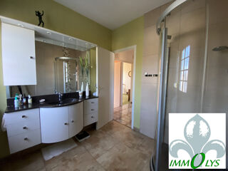  Maison � vendre 6 pi�ces 220 m�