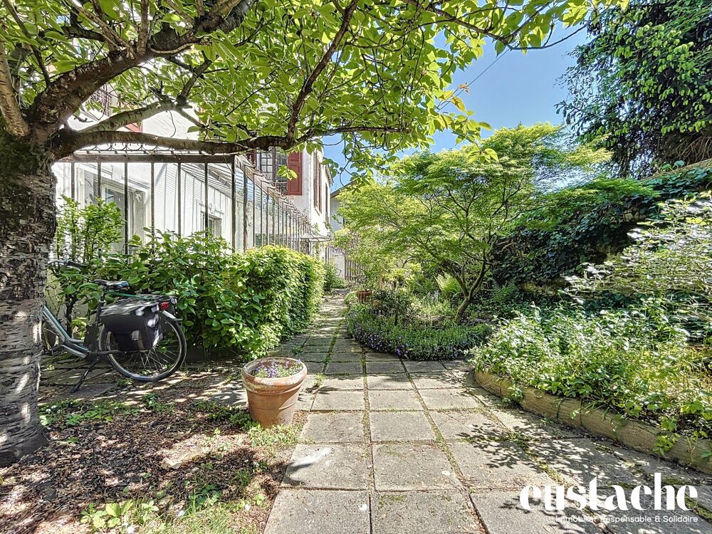 Vente Maison Superbe maison ancienne calme et lumineuse avec jardin, terrasse Colombes