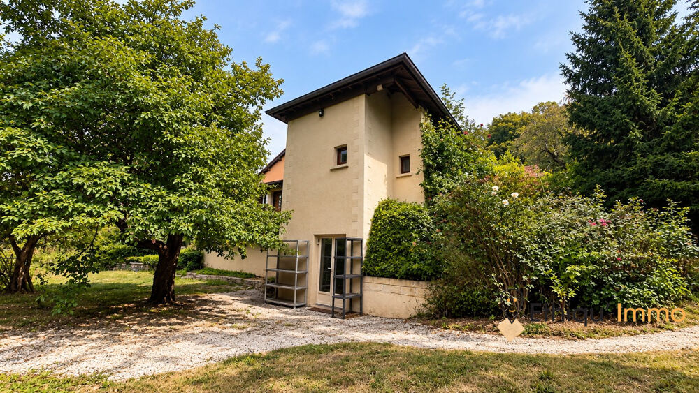 Vente Maison Maison non mitoyenne avec vue et espace de réception Louvières