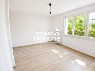  Appartement à louer 3 pièces 57 m²