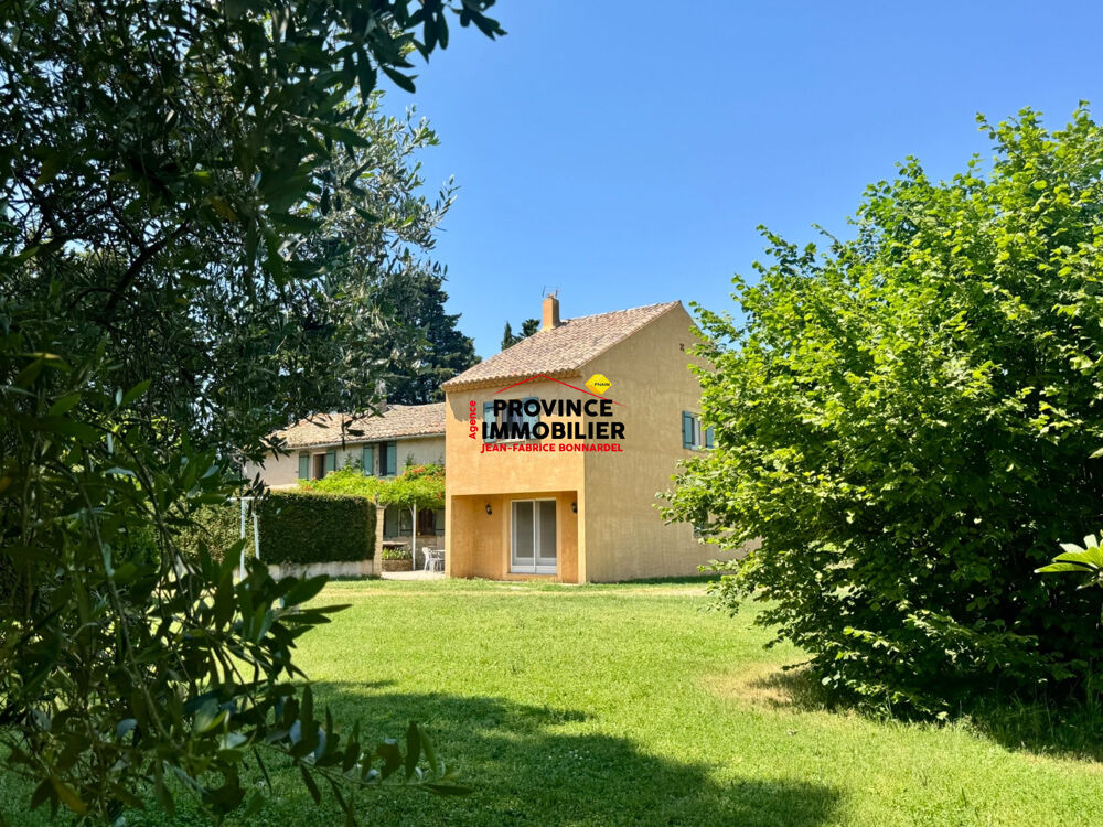 Maison 8 pièces 190 m² · à Sainte-Cécile-les-Vignes · 190 m² · 420 000 €