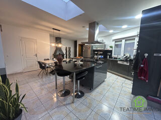  Immeuble à vendre 375 m²