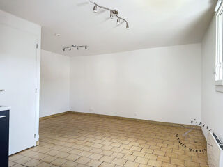  Appartement à louer 1 pièce 25 m²