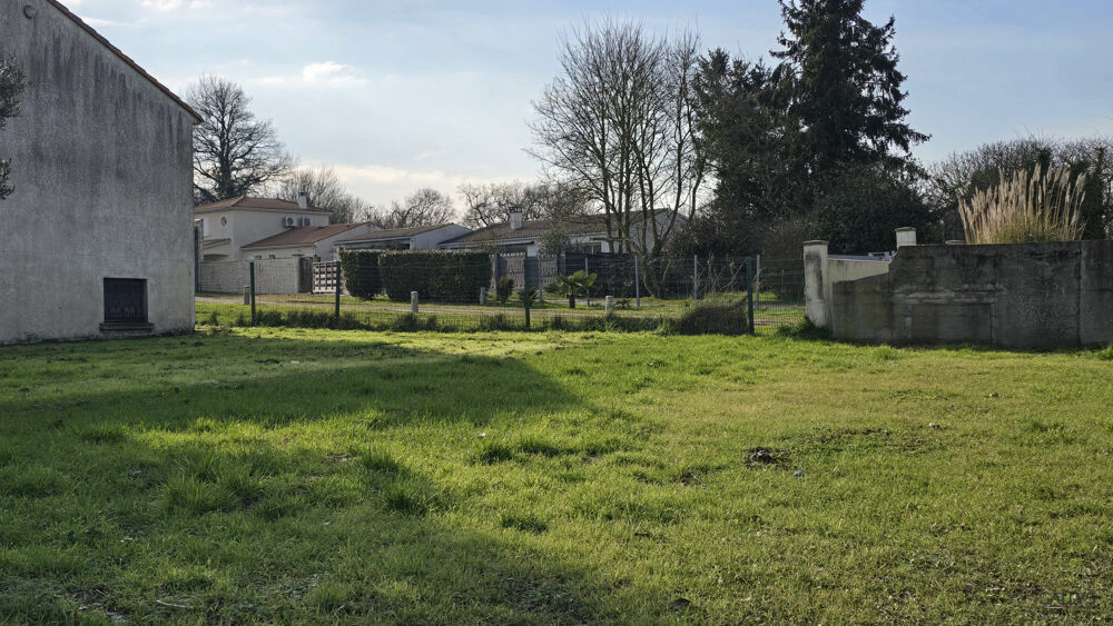   Terrain à bâtir situé à MEDIS 