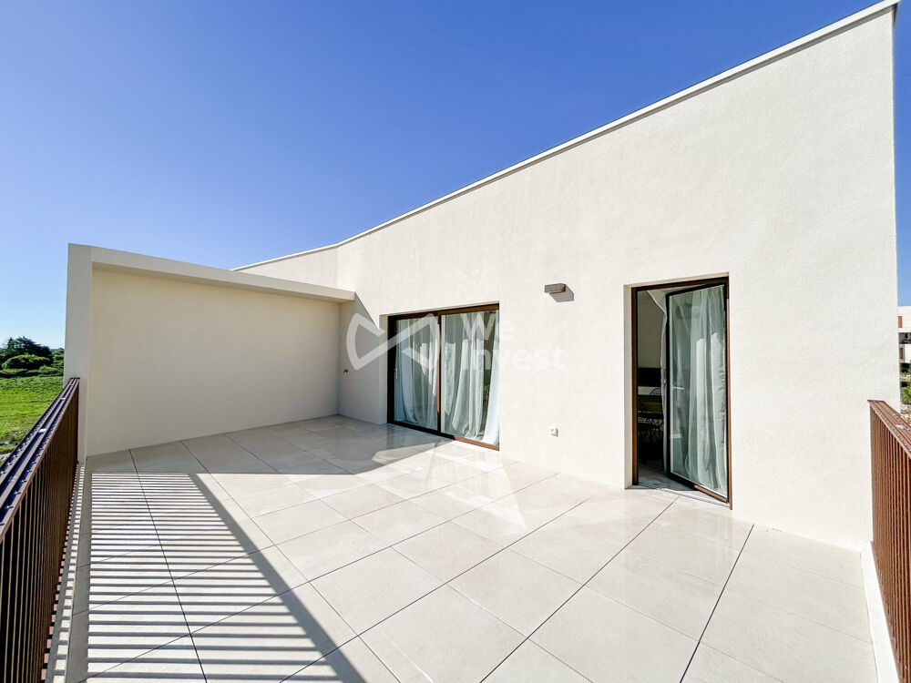 DERNIER ETAGE - APPARTEMENT T4 AVEC TERRASSE - MAUGUIO