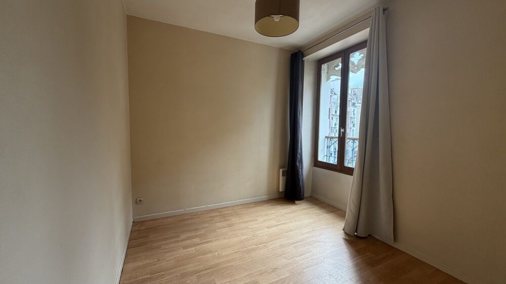 Location Appartement A DEUX PAS DE LA CASERNE DE BONNE Grenoble