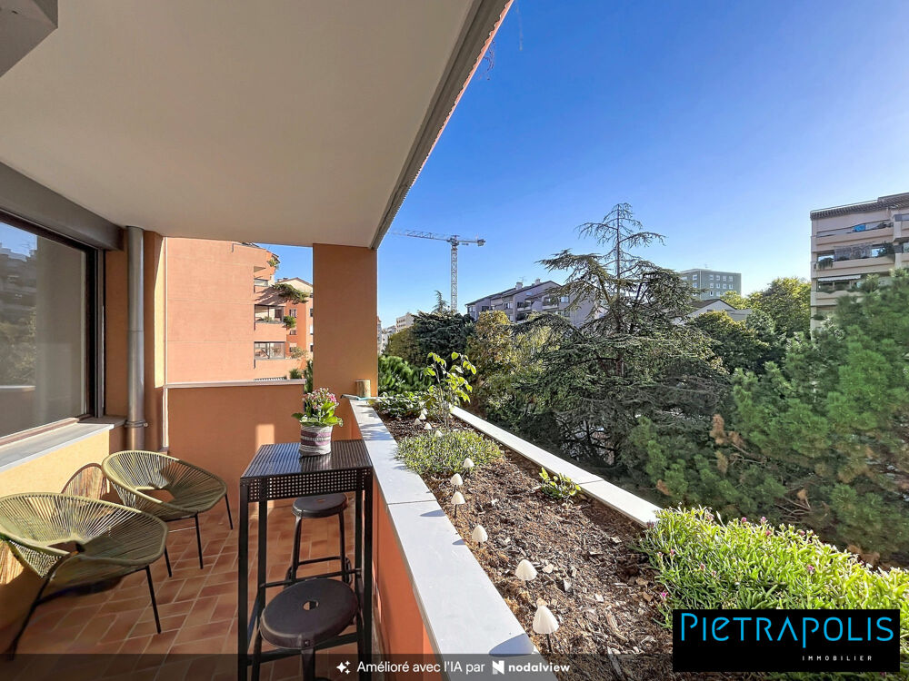 Vente Appartement T4 au calme avec balcon, dans une copropriété avec parc arbor? Lyon 7