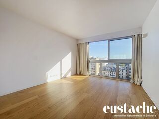 Vente Appartement Bel appartement familial rénové en étage élevé Paris 20