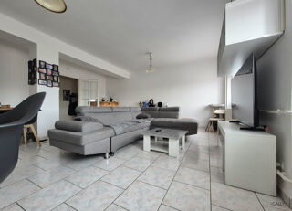  Appartement à vendre 8 pièces 149 m²
