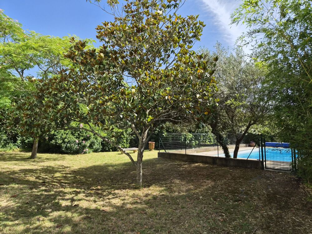 grande villa sur superbe terrain