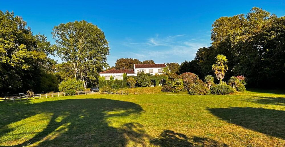 Npgaro (32), Grande maison bourgeoise avec 3 appartements + dép